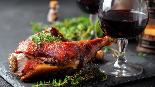 烤鸭 红酒