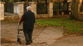 告別靜脈曲張不用手術只需兩招(圖)