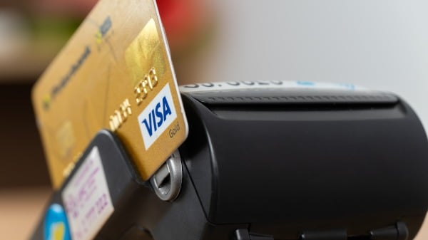 川普呼吁将信用卡利率设一年期10上限(图)