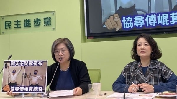 針對韓國瑜籲政院不宜輕易提總預算覆議，民進黨立法院黨團幹事長吳思瑤（右）指出，這種說法是倒果為因、錯置因果。