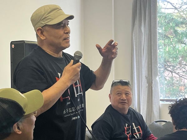 六四論壇上，中國民主黨黨員Max徐發言