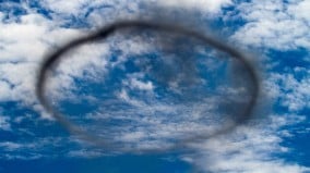 異象三度現形天空出現黑色「光環」(圖)
