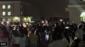 “612起义”河北外院超千学生抗议延期放假(组图)