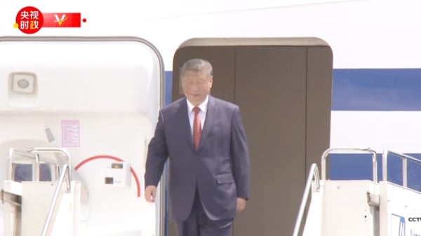6月16日，習近平抵達哈薩克斯坦，出席第二屆中國－中亞峰會。
