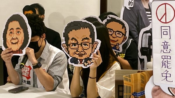 最后决战罢团绿委聚集高喊“5席蓝委全罢”(图)
