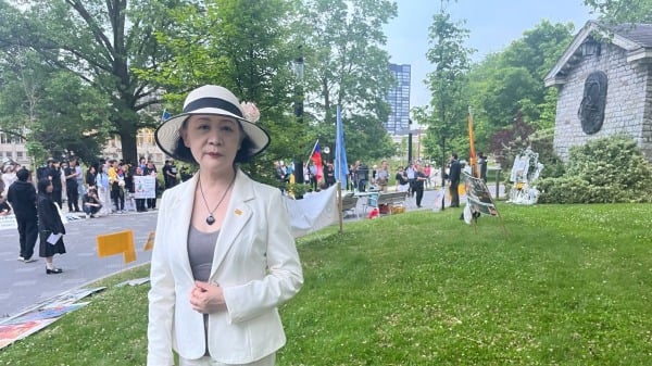 2025年6月4日，民運領袖盛雪在民陣加拿大組織的六四36週年紀念晚會上。（看中國攝）