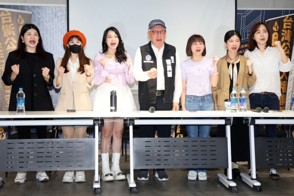 反共護台志工聯盟全台罷免第三階段行動記者會。（圖片來源：中央社）