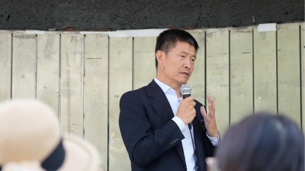 周锋锁：油印机的历史召唤为何未喊“打倒共产党”(组图)