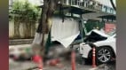 广州男子开车撞公交车站致6死伤传有3高考生(组图)
