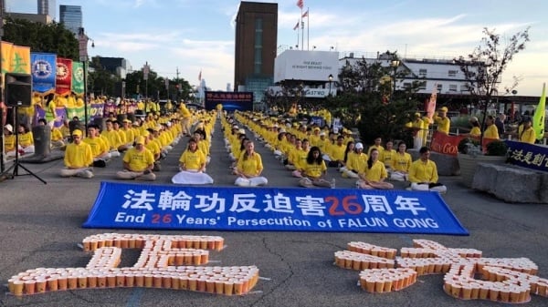 纪念反迫害26周年纽约民主人士声援法轮功(组图)