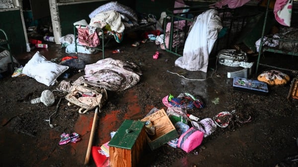 德州洪灾升至104人遇难克鲁兹痛惜未及时疏散营地女孩(图)