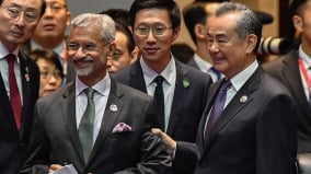 北京又玩“阴阳新闻”王毅会晤印度外长会谈纪要说谎(图)