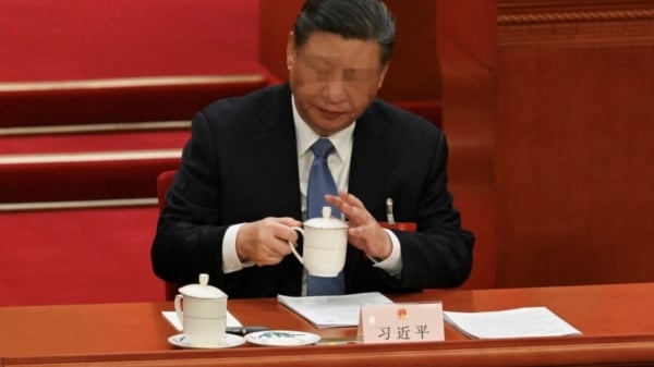 2024年3月8日，中国国家主席习近平在北京人民大会堂出席全国人民代表大会第二次全体会议。