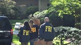 FBI突襲前國家安全顧問住所與辦公室調查涉密文件(圖)