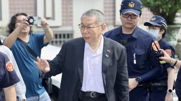 柯文哲京华城案交保遭撤，高院发回更裁。