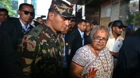 尼泊尔迎首位女总理73岁反贪法官临危受命结束血腥政治危机(图)