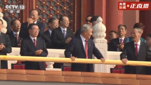 九三阅兵后话习近平颤巍王岐山不与魔鬼共舞(组图)