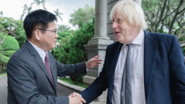 外交部長林佳龍8月初於台北賓館午宴歡迎英國前首相強生，雙方就地緣政治情勢與台英經貿合作等議題深入交換意見
