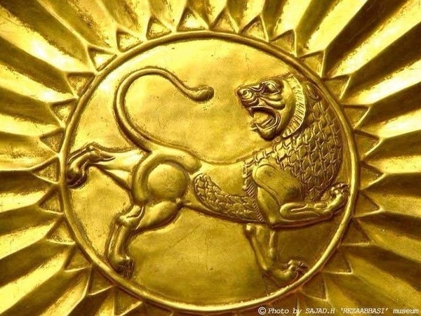 金幣中的獅子太陽圖形。