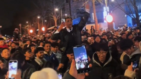 杭州跨年夜一名外國人帶頭喊口號被抓(圖)