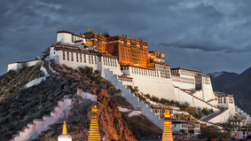 红祸的序幕在洗劫藏人财富中拉开(图)