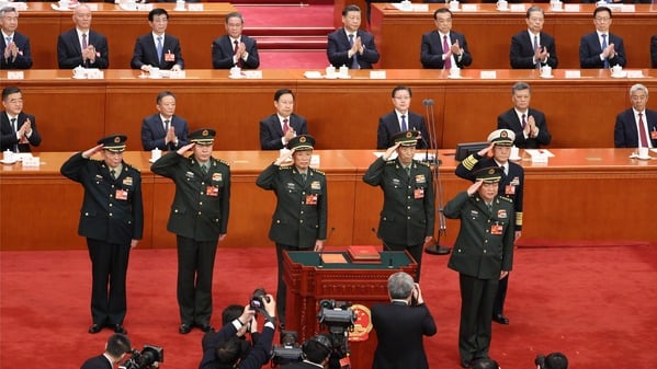 分析：政變塵埃未定軍隊成爛鐵中共進入蘇俄崩潰前夜(圖)