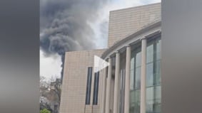 湖北省美术馆突发火灾网民：博物馆将陆续起火(组图)