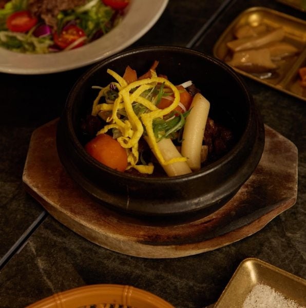 ​​​​​​​鮮嫩的燉牛肋排（Galbi-jjim）。（圖片來源：missKOREA）