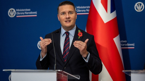 英国吁备粮多国官网下线人工智能敲响警钟(图)