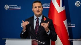 英国吁备粮多国官网下线人工智能敲响警钟(图)