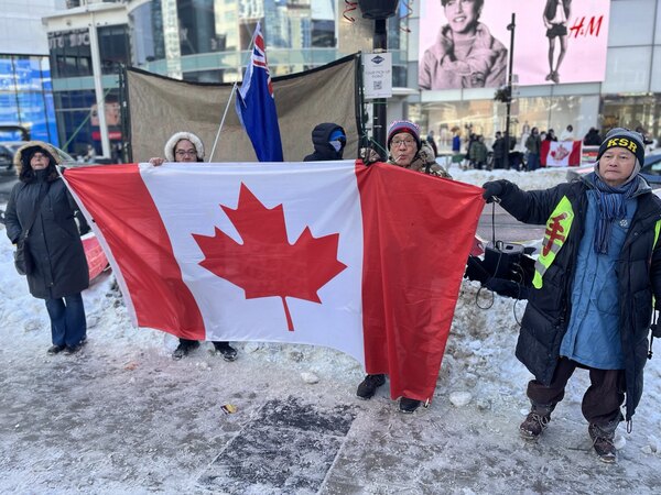 图为参加多伦多集会者。（脸书Canadian Voice for Freedom账号）