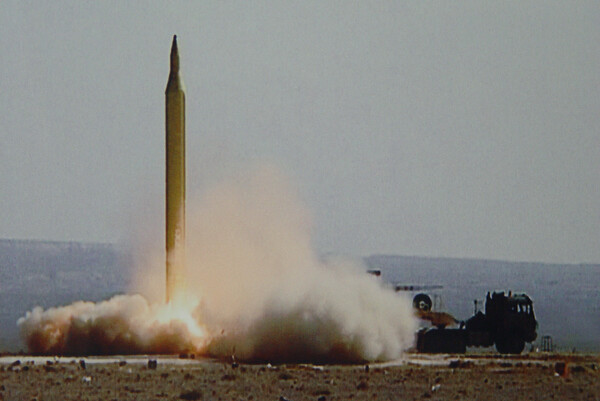 美国前大使：川普准备在核谈判失败后对伊朗动武(图)