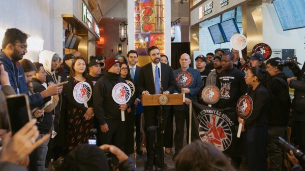 市长马姆达尼市消费者与工人保护局召開新聞發佈會(图)