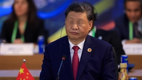 警官胆识过人习近平遭羞辱“自找苦吃”(图)