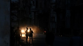 古巴电网崩溃全国大停电千万人受影响(图)