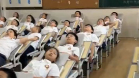 毛宁在X平台炫耀中国学校“午睡神器”遭群讽(组图)