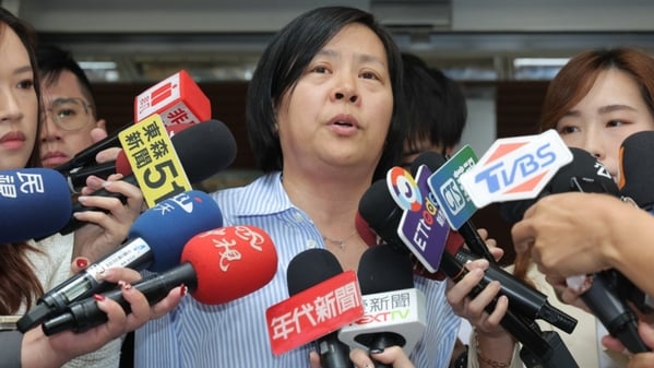 李貞秀罵鍾小平是「狗」後再曝「高虹安拿柯文哲700萬」(圖)
