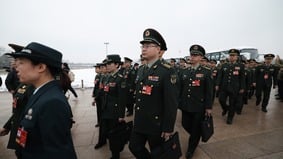 军方代表团会议主席台现诡异一幕张升民深层恐惧(图)