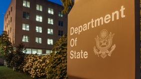美国取消多名涉伊朗政权人员身份启动遣返程序(图)