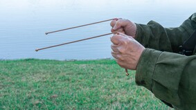 一根樹枝找水尋寶流傳數百年的「尋水術」(圖)
