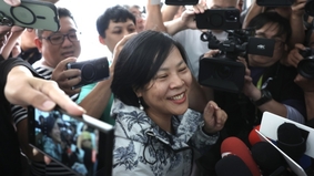 黄国昌批李贞秀“要钱辞立委不止一次要钱”(图)