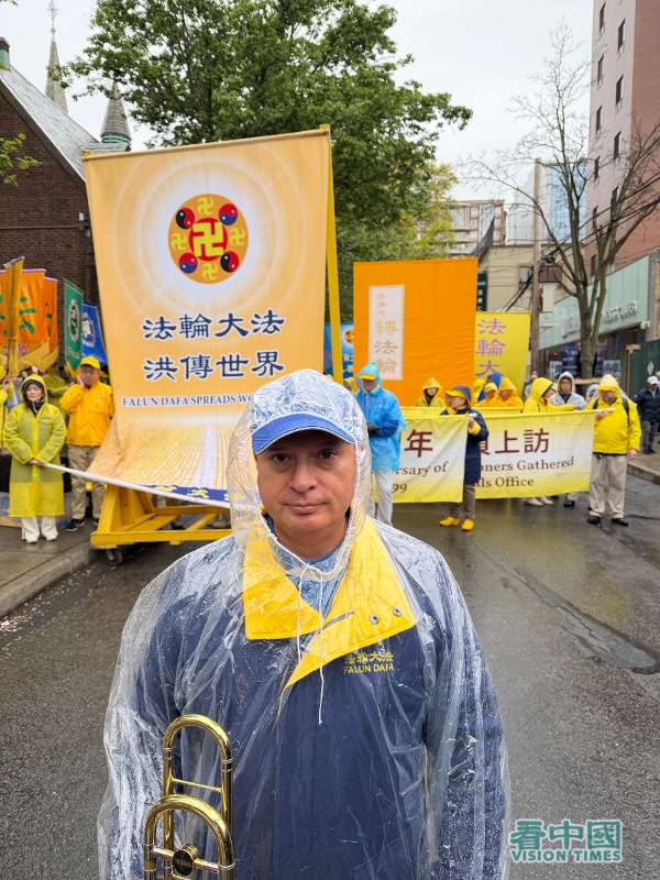 机械工程师路易斯・阿塞韦多（Luis Acevedo）也是天国乐团的长号手