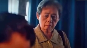 老妈妈为什么要纹身看哭了所有人(图)