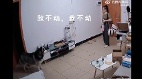 “当机”多年的哈士奇主人回家总呆站20秒才上前欢迎(图)