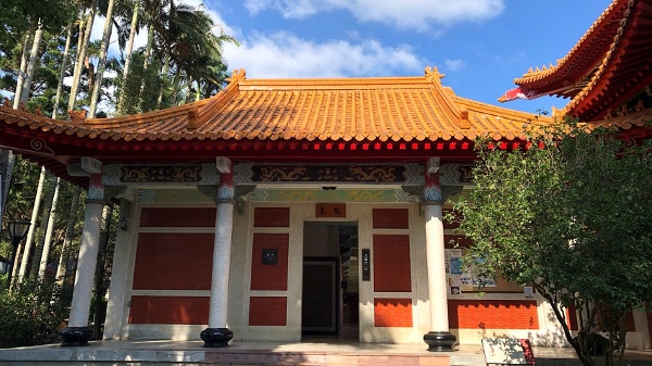 台灣桃園虎頭山風景區的桃園孔廟玉振門