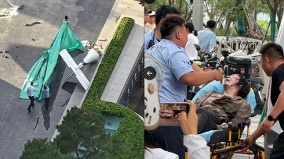习会担心被暗杀小飞机撞北京最高楼网民猜撞中南海(图)