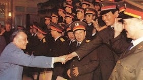 慎入毒招連環出殺紅眼的幹部獲鄧小平接見(組圖)