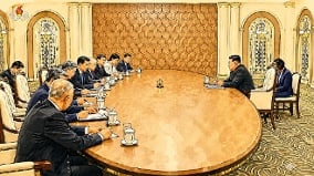 王滬寧見金正恩央視不敢播放辱華全景(圖)