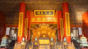 享乐人生来看看皇帝的一天有多辛苦(图)