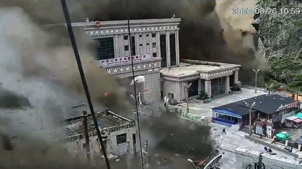 惊动习近平西藏吉隆口岸泥石流重大伤亡惊悚视频曝光(图)